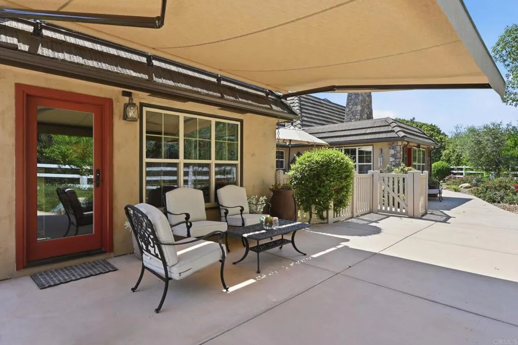https://cdn.realtyfeed.com/cdn/127/306684226/5c1b3e82f350f229a65668f0253e54d2.webp