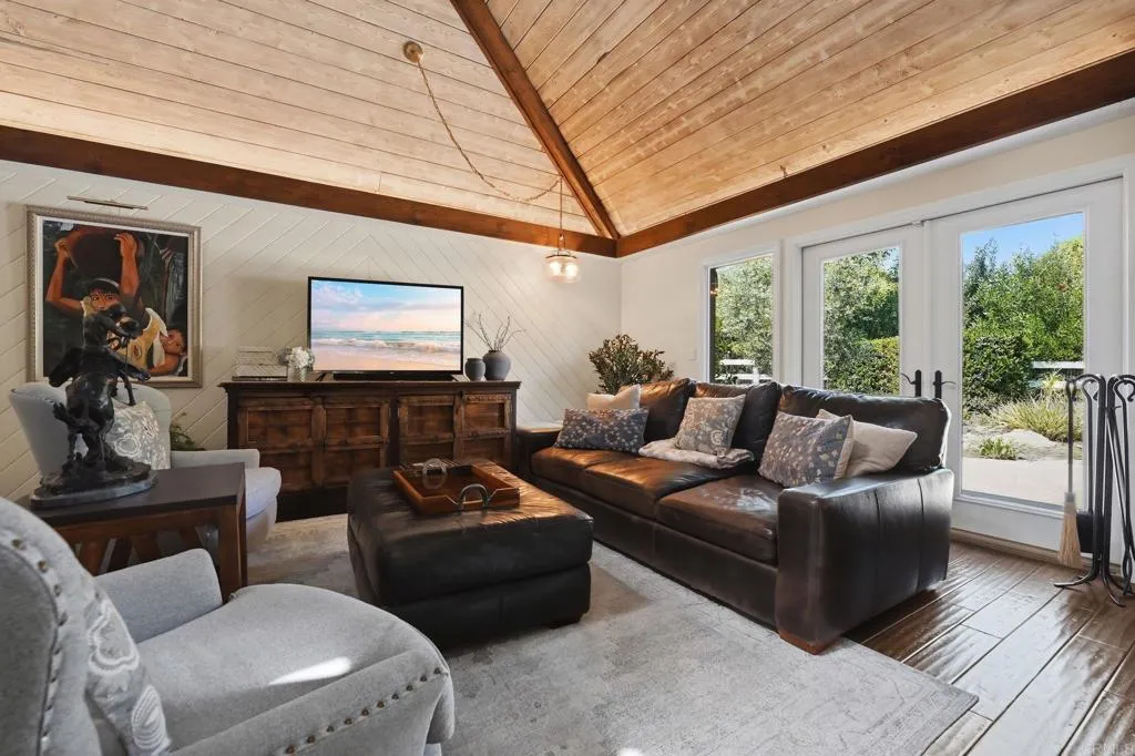 https://cdn.realtyfeed.com/cdn/127/306684226/e649578824b65458dd8973b195929b3e.webp