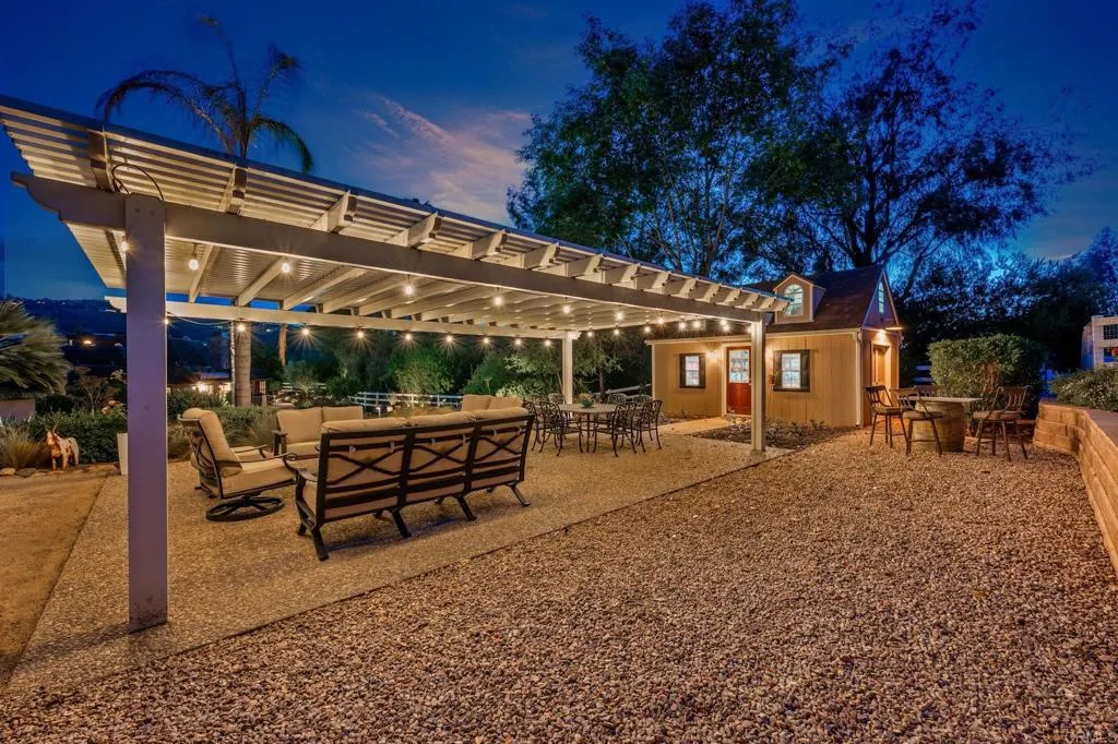 https://cdn.realtyfeed.com/cdn/127/306684226/f5ede07928c8fe1bc4fe0fe9481136b7.webp