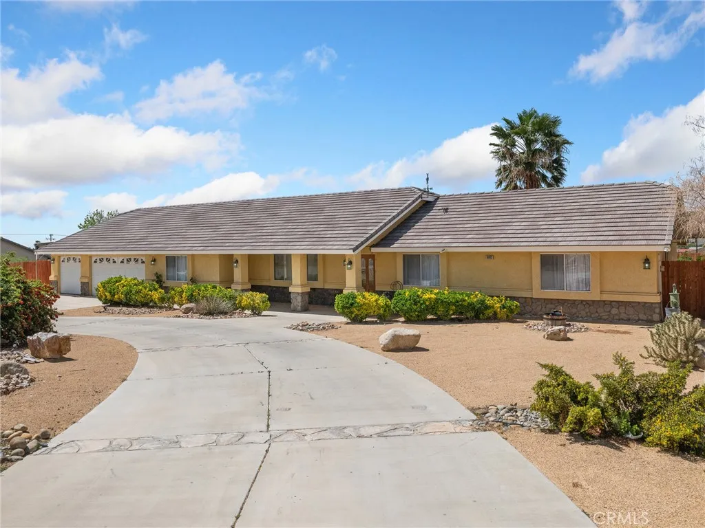 Apple Valley, CA 92307