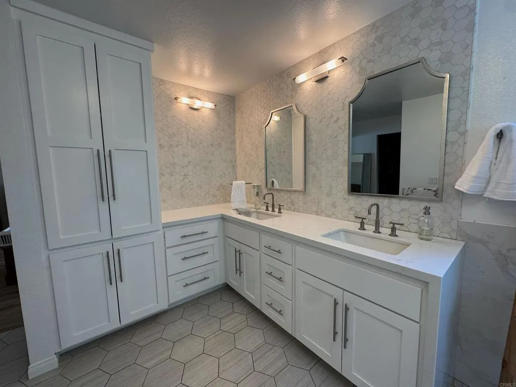 https://cdn.realtyfeed.com/cdn/127/306684367/0e4d62d664152ff2a4d6c676b5200c97.webp