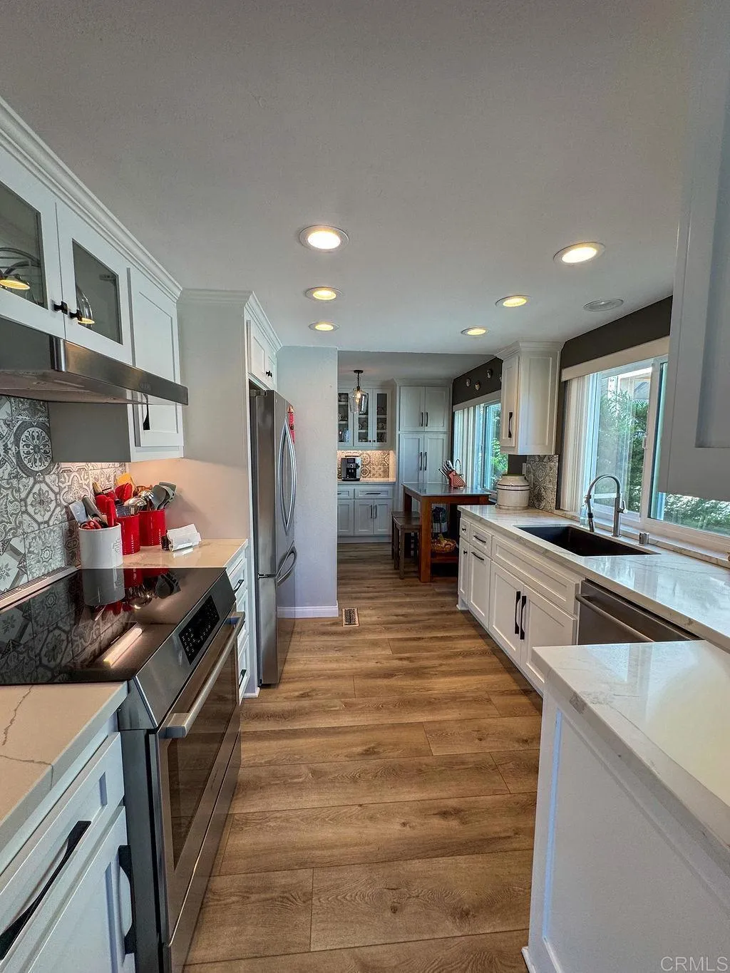 https://cdn.realtyfeed.com/cdn/127/306684367/53bbf8d3a6fd55caeda07b93498b814a.webp