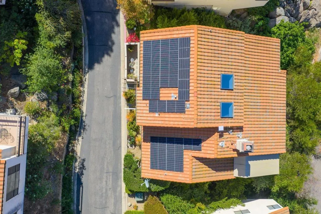 https://cdn.realtyfeed.com/cdn/127/306684367/5868b3d08b856158c5d5c749f1d92ca7.webp