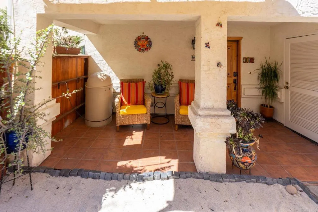 https://cdn.realtyfeed.com/cdn/127/306684367/7d4adeed625cd259915dccb6bf69a552.webp