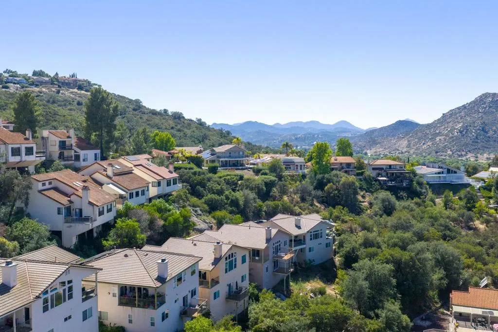 https://cdn.realtyfeed.com/cdn/127/306684367/98f51dc2549bef5d07e5624a9f376ee3.webp