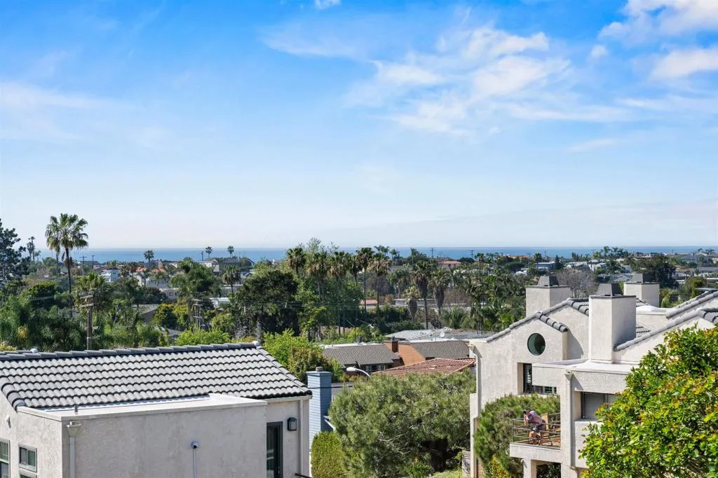 https://cdn.realtyfeed.com/cdn/127/306684381/084d15fd605dcbac5122732005594fbd.webp