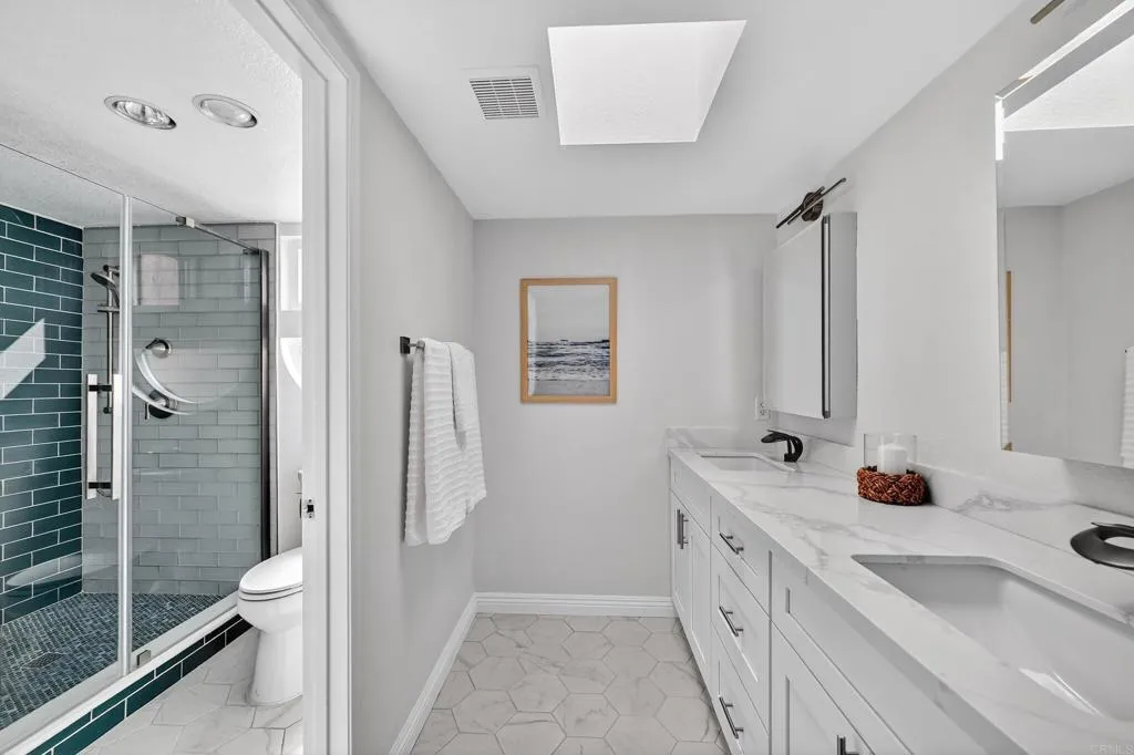 https://cdn.realtyfeed.com/cdn/127/306684381/0fa75238e485d5d04b24fd9564a3b93b.webp