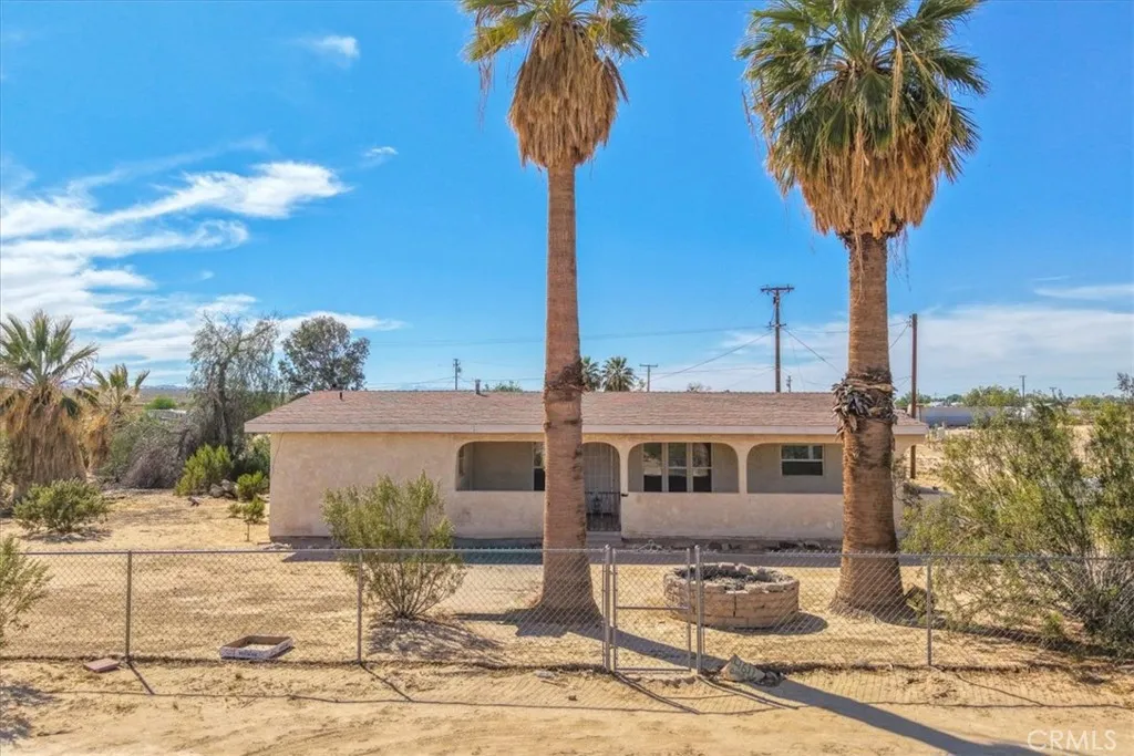4611 Oasis