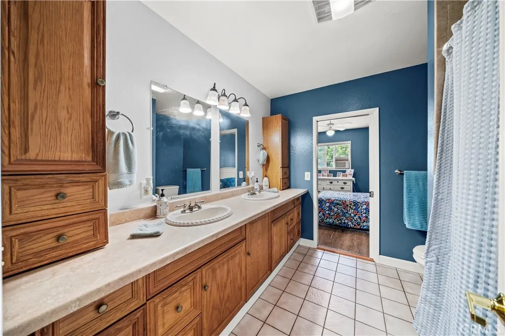 https://cdn.realtyfeed.com/cdn/127/306684503/3a0b544dffc6c62b834c18bd66f8d528.webp