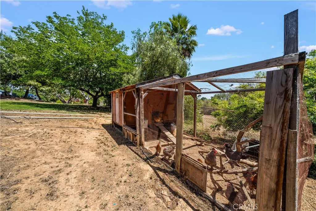 https://cdn.realtyfeed.com/cdn/127/306684503/669ada3accb0dacd17bac28c51eb468e.webp