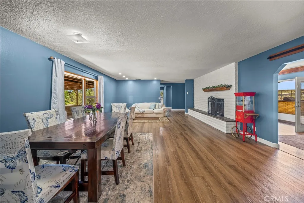 https://cdn.realtyfeed.com/cdn/127/306684503/bb99d24cb0417fe72b8c665b09f68f7e.webp