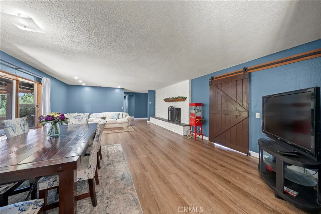https://cdn.realtyfeed.com/cdn/127/306684503/cbd0747fc78d960e75f365728a3b82fe.webp