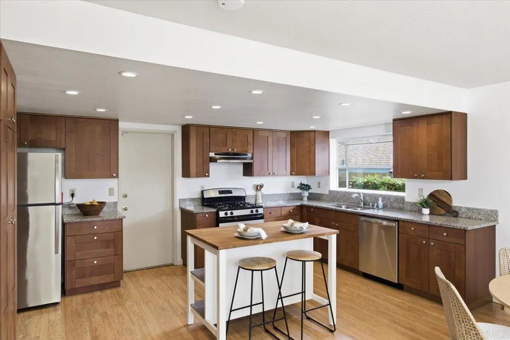 https://cdn.realtyfeed.com/cdn/127/306684550/13630662b87eb699b6d3286f43cd1004.webp