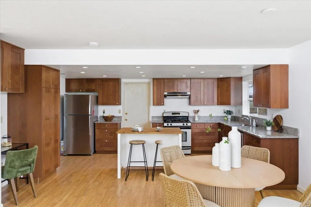 https://cdn.realtyfeed.com/cdn/127/306684550/9c3e33a387afb94acf3cebd911151978.webp