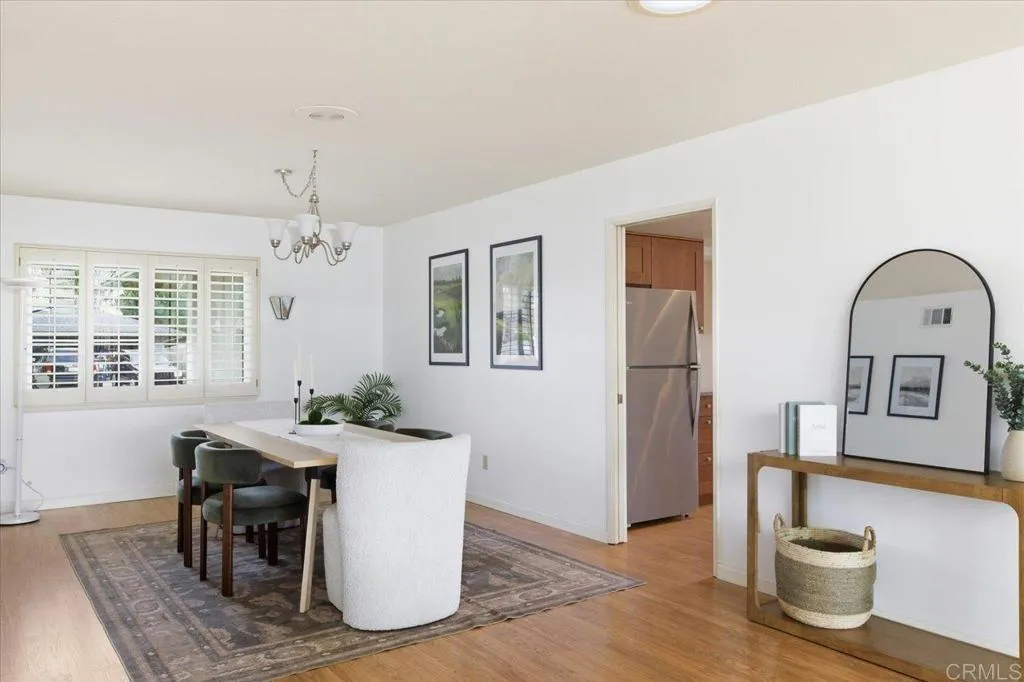 https://cdn.realtyfeed.com/cdn/127/306684550/f8ad98b340b65dee0ac404dad8481115.webp