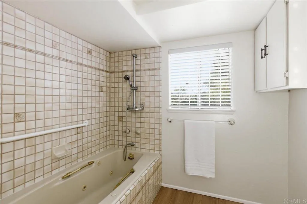 https://cdn.realtyfeed.com/cdn/127/306684550/ffb8818bddc55844198f7c4d373ef482.webp