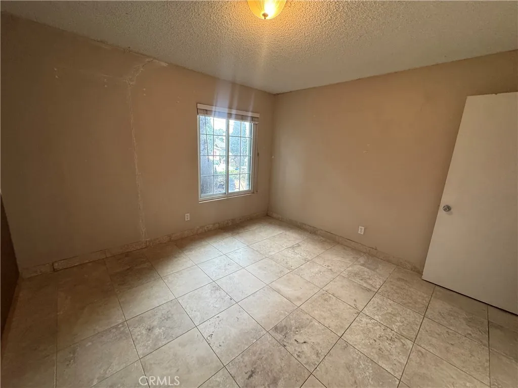 https://cdn.realtyfeed.com/cdn/127/306684551/c52620f5f79a5c27013f9fbd578a25e4.webp
