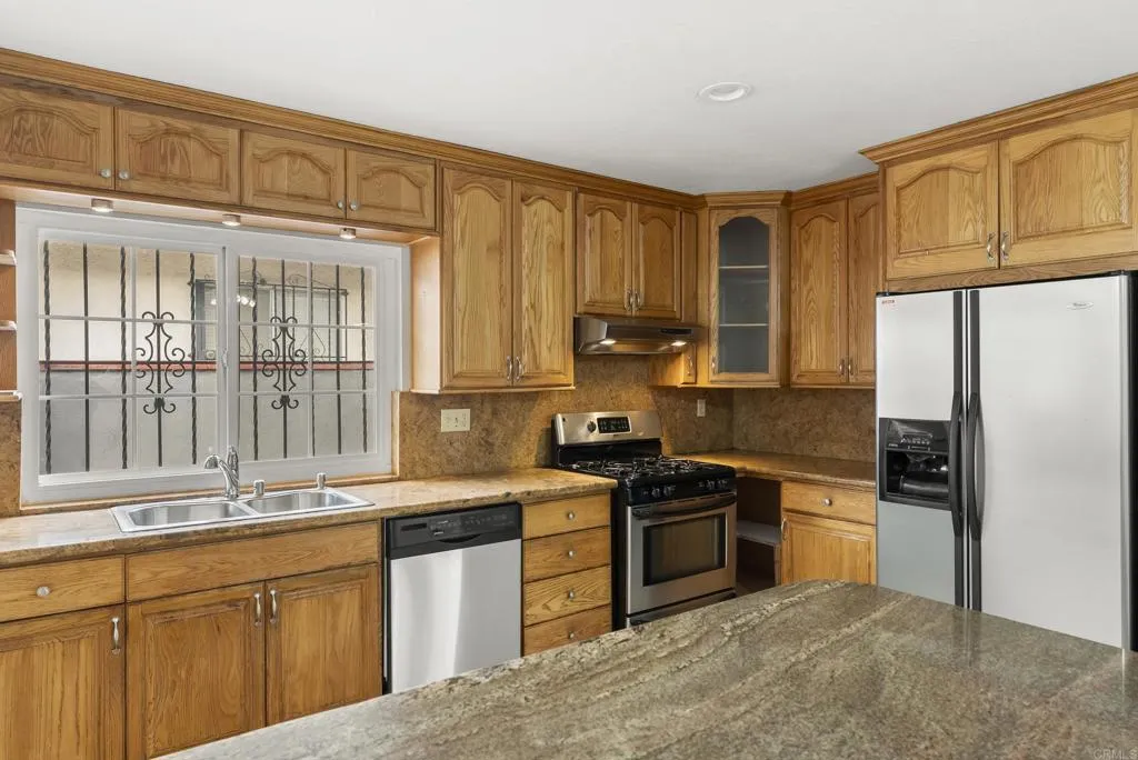 https://cdn.realtyfeed.com/cdn/127/306684586/27095123dfddfb06f7d816432c5e56e9.webp