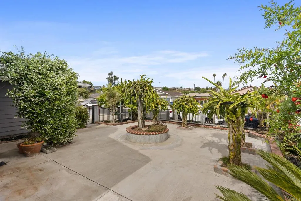 https://cdn.realtyfeed.com/cdn/127/306684586/51dfea48b01ce85031860d884f1614fb.webp