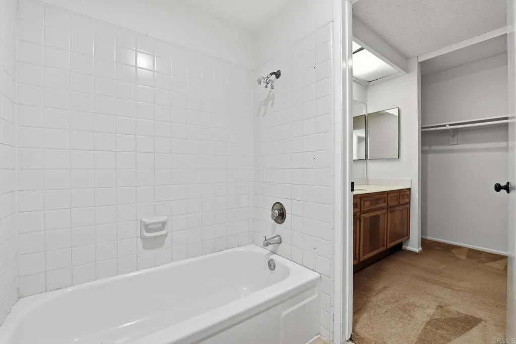 https://cdn.realtyfeed.com/cdn/127/306684598/31e76afefdf6e0a26420bab28ed1cead.webp
