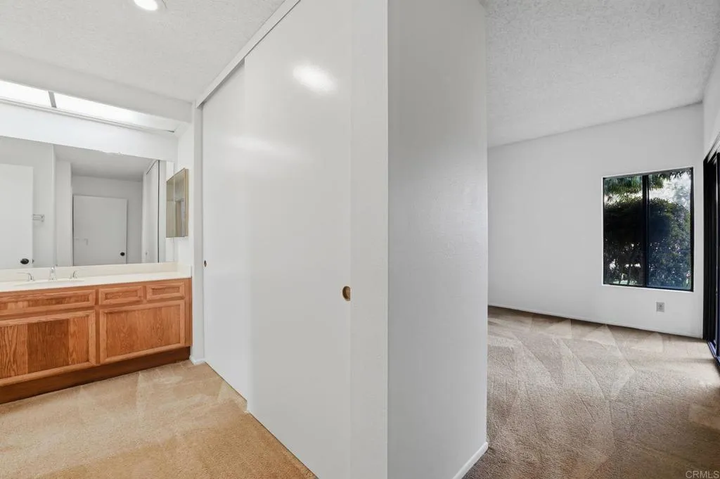 https://cdn.realtyfeed.com/cdn/127/306684598/a786c1c82ad081a79e060d57bfc95054.webp