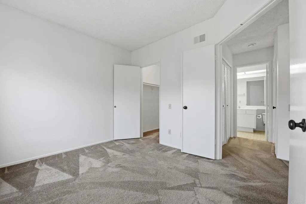 https://cdn.realtyfeed.com/cdn/127/306684598/e9886e913f2677bc4f5d9620784cf03a.webp