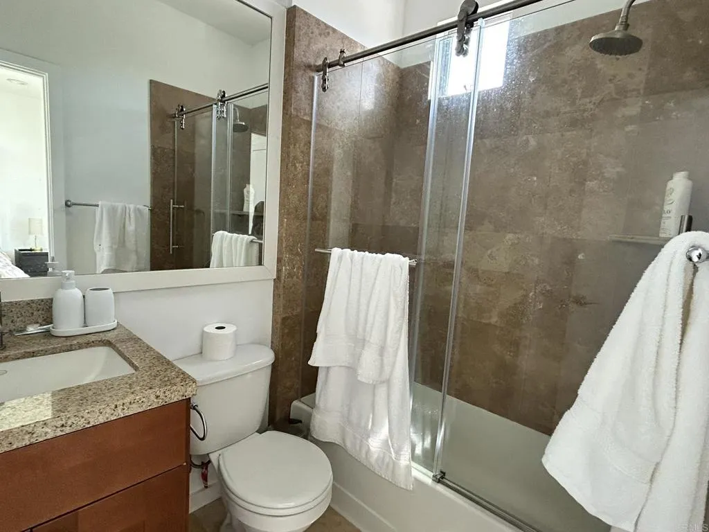 2064 2nd Avenue, San Diego, CA, 92101