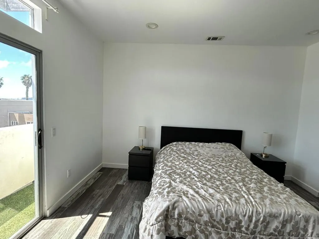 2064 2nd Avenue, San Diego, CA, 92101