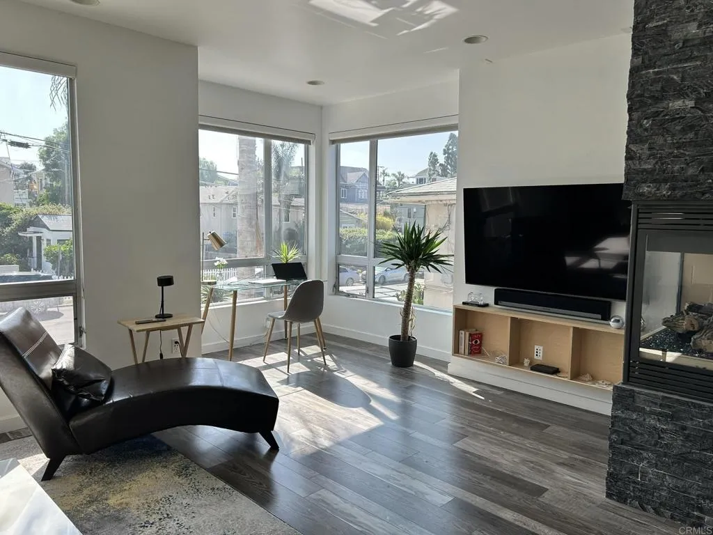 2064 2nd Avenue, San Diego, CA, 92101