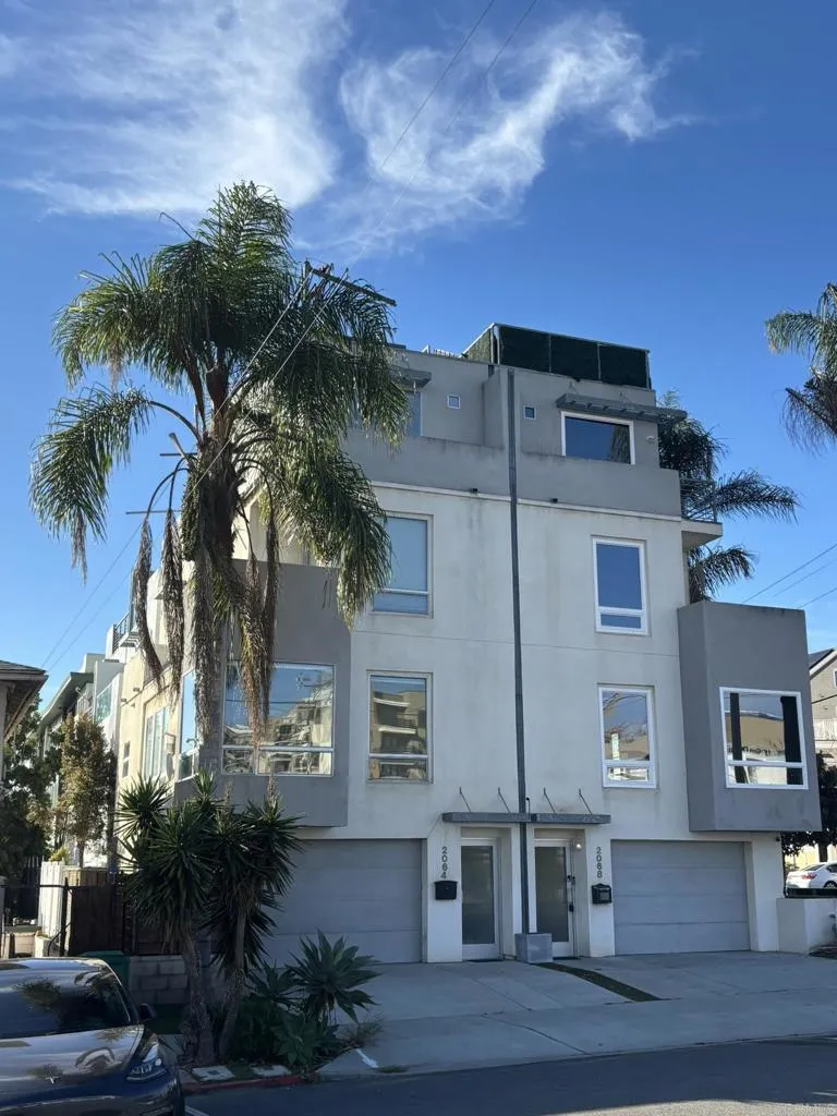 2064 2nd Avenue, San Diego, CA, 92101