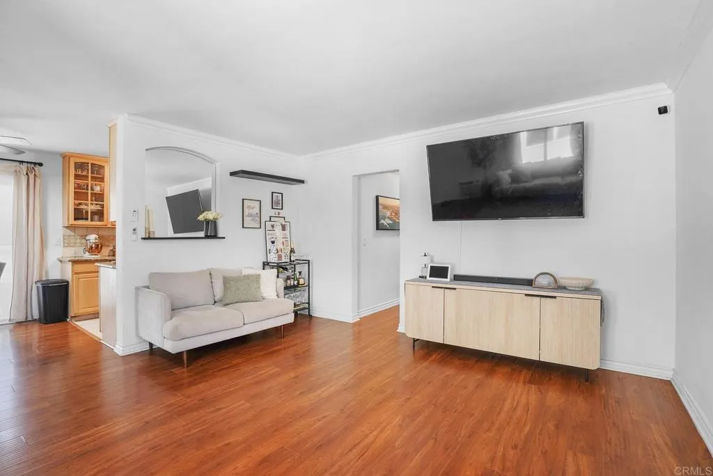 https://cdn.realtyfeed.com/cdn/127/306684723/d54cc726715f9b716694817496d218dd.webp