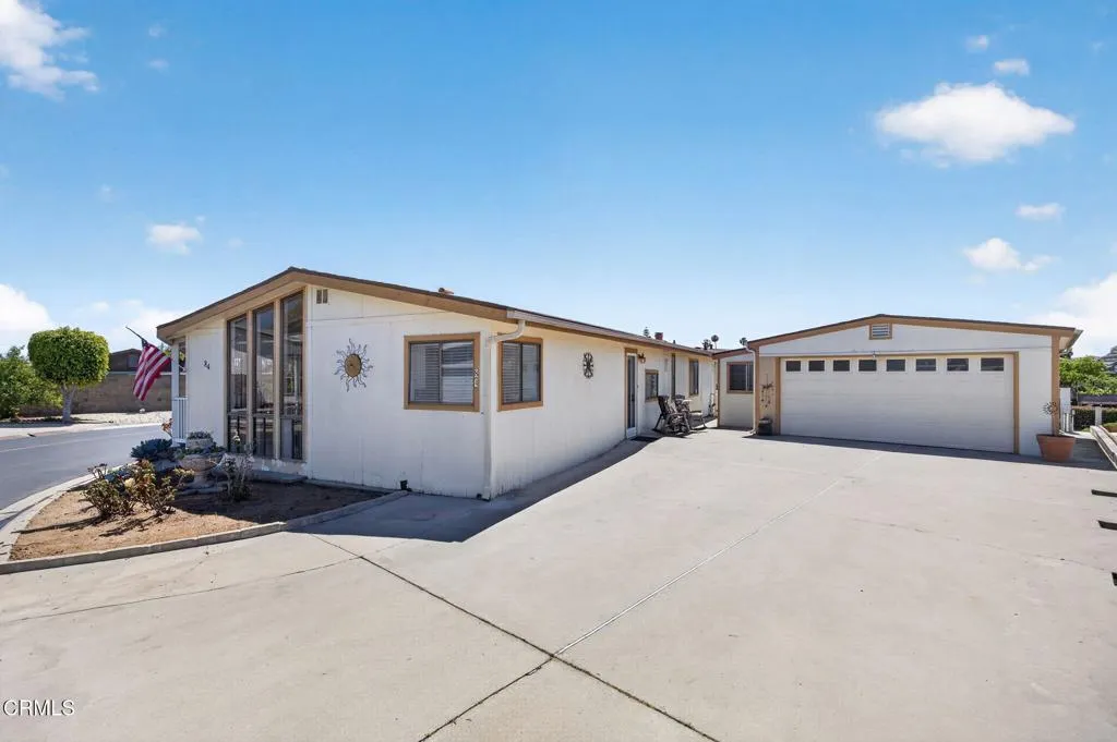 84 Poinsettia Gardens Drive, Ventura, CA, 93004