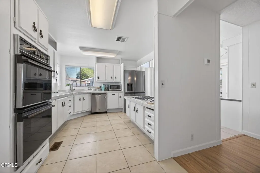 84 Poinsettia Gardens Drive, Ventura, CA, 93004