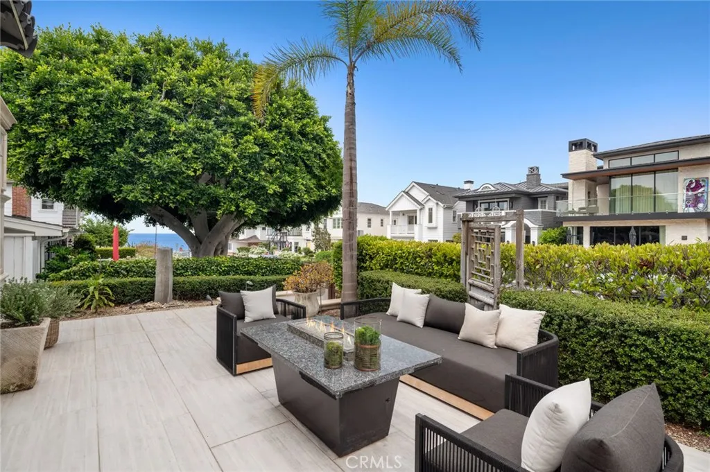 222 Orchid Avenue, Corona del Mar, CA 92625 - Photo 5 of 50, Corona Del Mar, CA