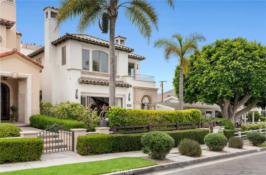 Corona Del Mar, CA 92625