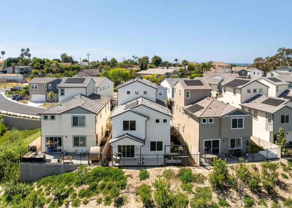https://cdn.realtyfeed.com/cdn/127/306684812/4231204b446e1970002ea90038729f9f.webp