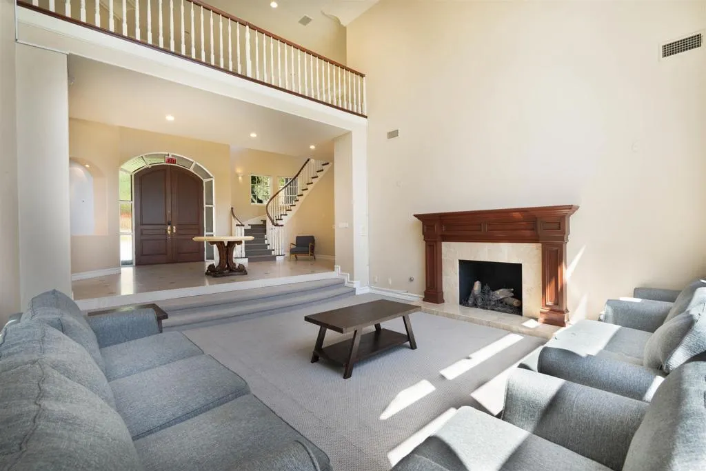 https://cdn.realtyfeed.com/cdn/127/306684843/1a9eff5a3a4cd9ea819be4c112ce60e0.webp