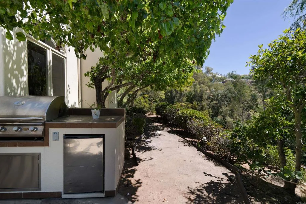 https://cdn.realtyfeed.com/cdn/127/306684843/44db607ccf227490ec35adbb66e8bfd4.webp