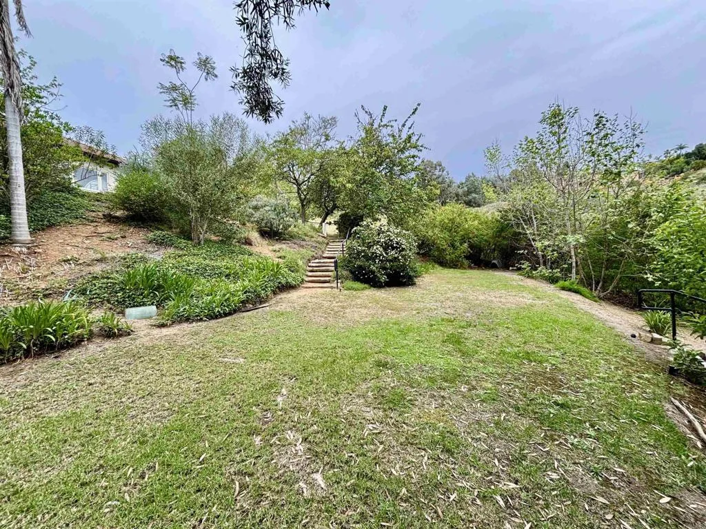 https://cdn.realtyfeed.com/cdn/127/306684843/5f68a959b9221f0702cfe0d1c57c7e93.webp
