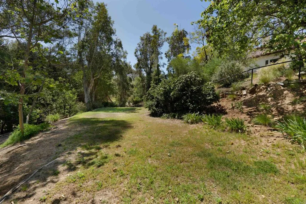 https://cdn.realtyfeed.com/cdn/127/306684843/9588e1d02038e4f237e99bf76d120b05.webp