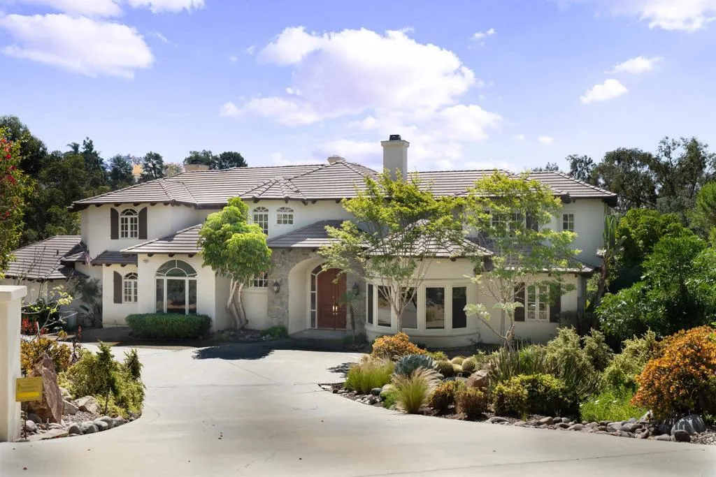 7324 El Fuerte Street, Carlsbad, CA, 92009