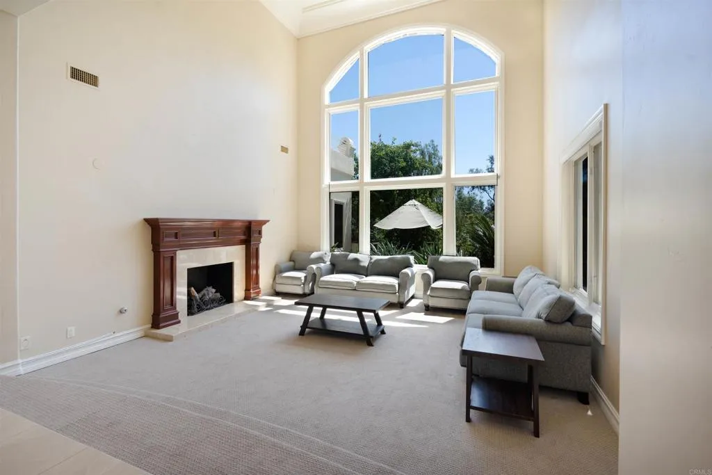 https://cdn.realtyfeed.com/cdn/127/306684843/dfb765200d2ff0d8fe3080aadc57f418.webp