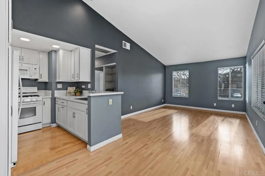 Photo #12: NDP2603294 Listing: Photo #12