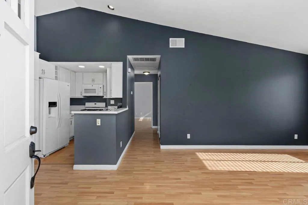 Photo #3: NDP2603294 Listing: Photo #3