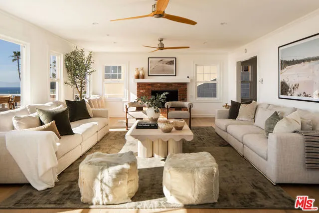 1000 The Strand, Manhattan Beach, CA, 90266