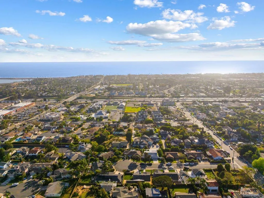 https://cdn.realtyfeed.com/cdn/127/306684949/26d1408fb700dae511318046e4d623cc.webp
