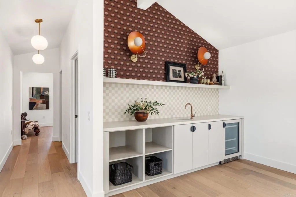 https://cdn.realtyfeed.com/cdn/127/306684949/624f0db81fa388394c3590d5cafac636.webp