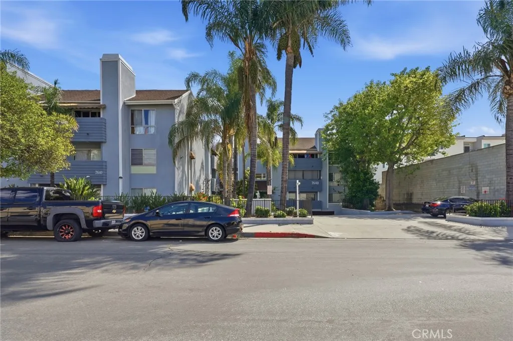 7640 Oso UNIT 318, Winnetka, CA, 91306