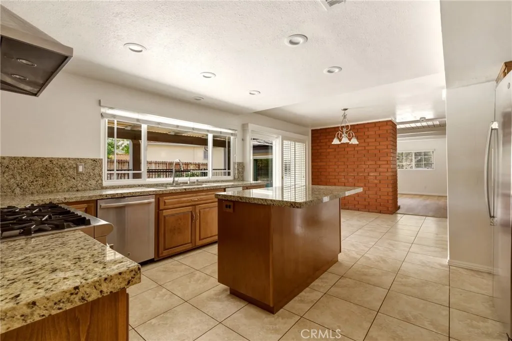 4310 Tamoshanter, Tarzana, CA, 91356