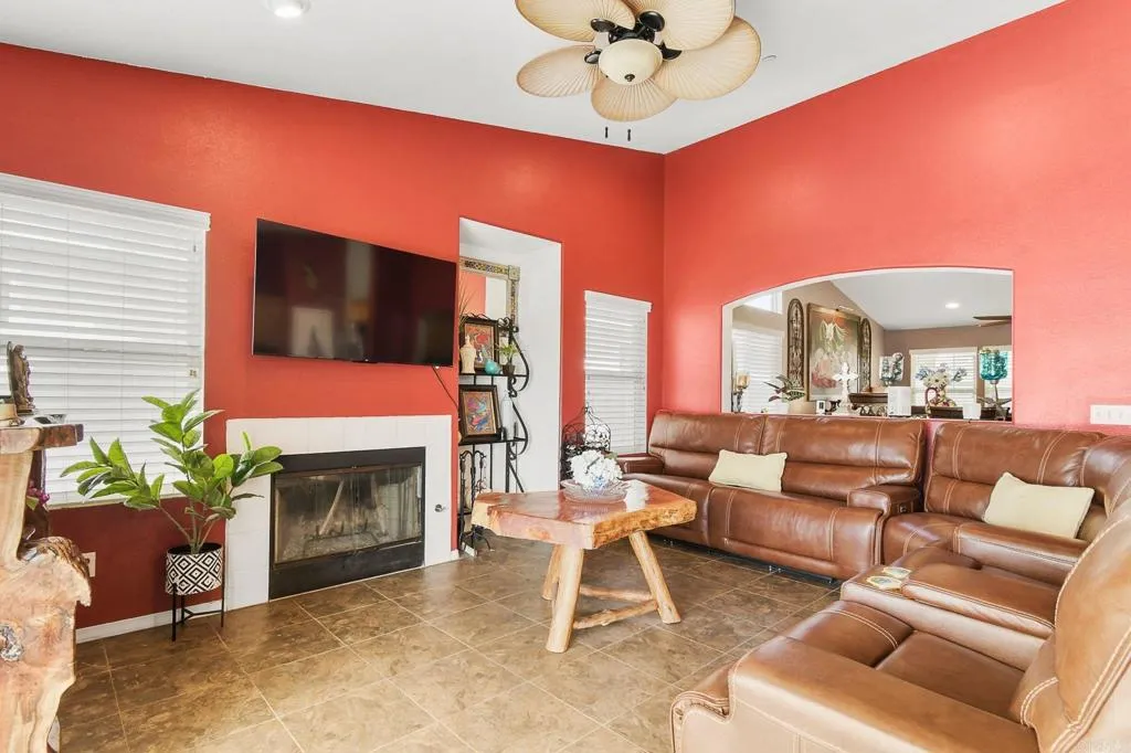 https://cdn.realtyfeed.com/cdn/127/306685017/7a25ec8c10c000240d6d7de1f9f36d29.webp